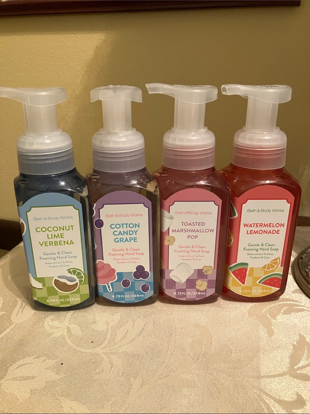 ❤️Bath & Body Works foaming hand soap bundle NWT